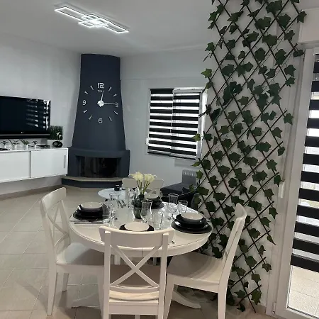 Apartment Relax House 2 *